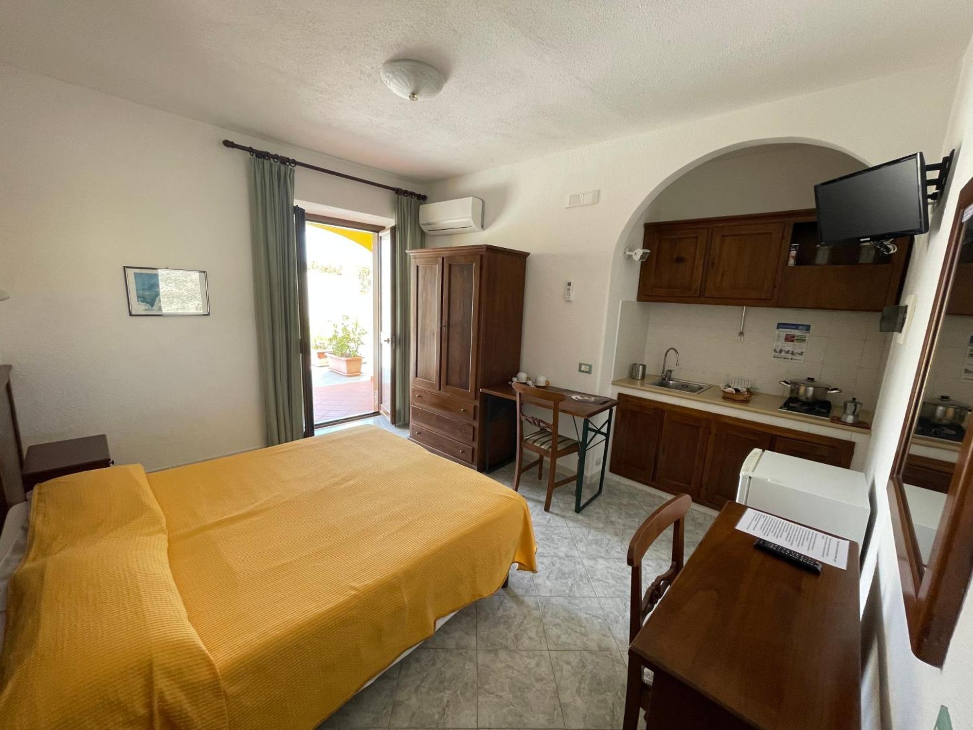 Residence Andrea A Mare Forio di Ischia Εξωτερικό φωτογραφία